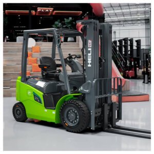 EMPILHADEIRA ELETRICA HELI CPD25 - 2,5TON TORRE TRIPLEX 4,80M