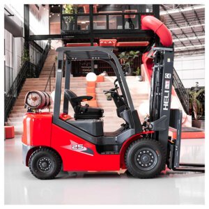 EMPILHADEIRA GLP HELI CPCD25 - 2,5TON TORRE TRIPLEX 6,0M